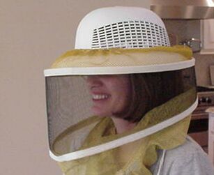 BEE VEIL ZIPPERED (FITS SUITS)